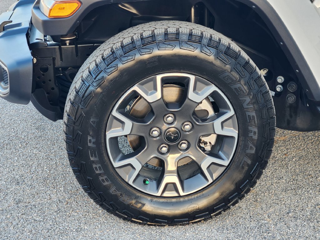 New 2026 Jeep Wrangler Unlimited Sahara AWD/4WD image 9