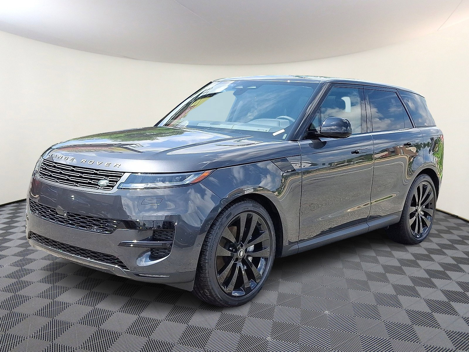 New 2025 Land Rover Range Rover Sport SE
