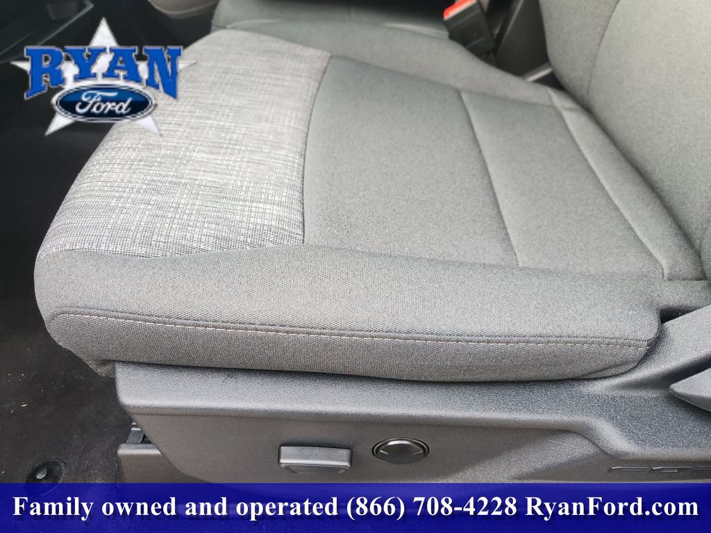 New 2026 Ford F250 XLT w/ Tremor Off-Road Package image 18
