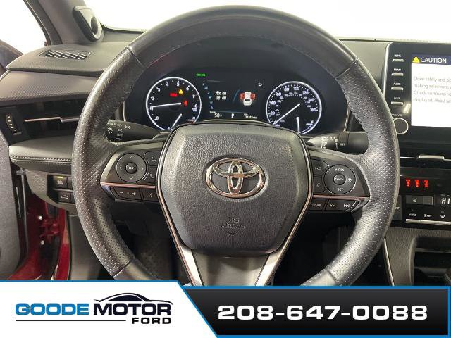 Used 2019 Toyota Avalon XSE image 12