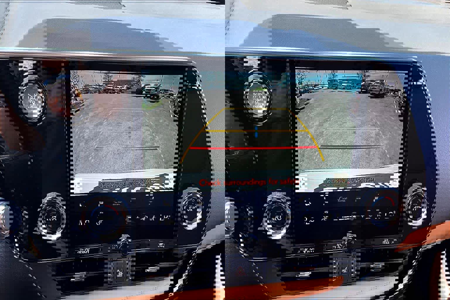 Used 2025 Lexus NX 250 FWD w/ Accessory Package (Z1) image 24