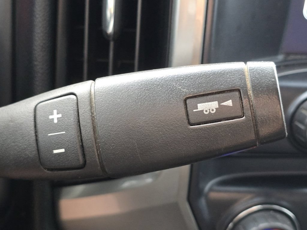 Used 2018 Chevrolet Silverado 1500 LT w/ All Star Edition AWD/4WD image 40