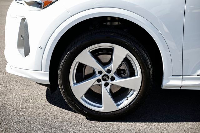 Certified 2025 Audi Q5 Premium Plus w/ Premium Plus image 7