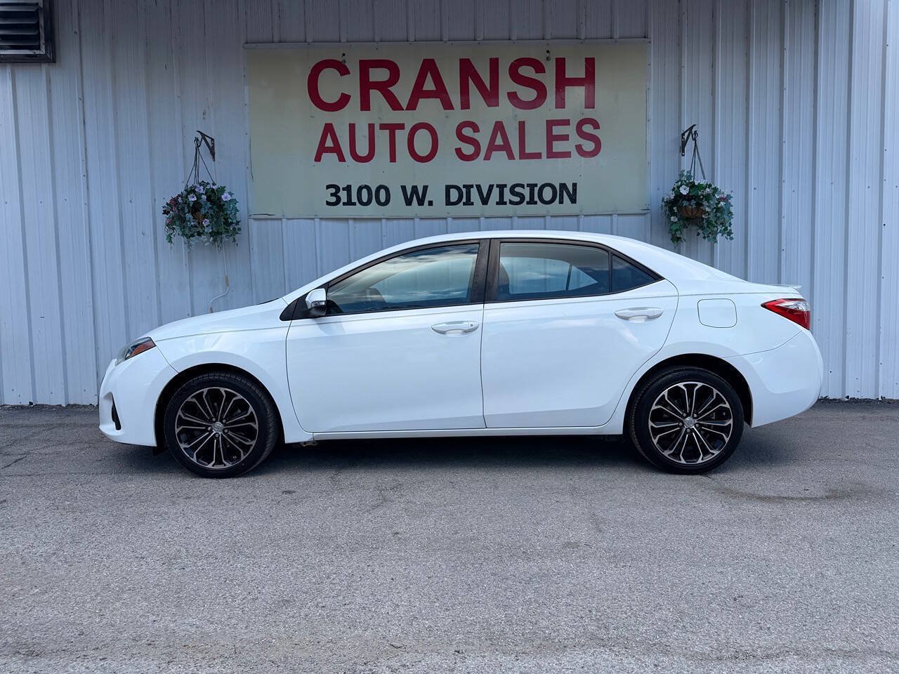 Used 2015 Toyota Corolla S FWD image 6