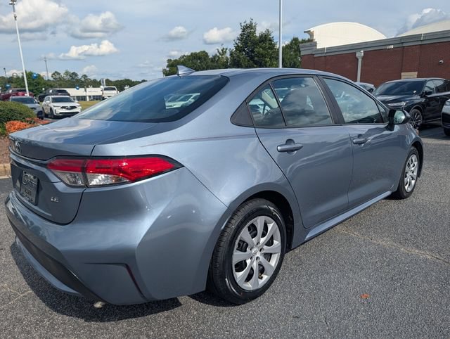 Used 2021 Toyota Corolla LE FWD image 5