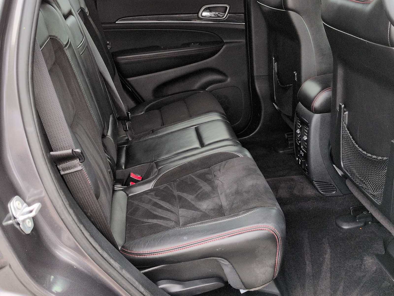 Used 2017 Jeep Grand Cherokee Trailhawk AWD/4WD image 22