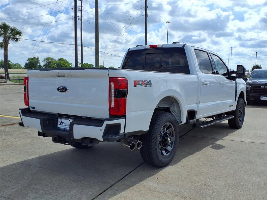 Used 2023 Ford F250 Lariat w/ Sport Appearance Package AWD/4WD image 2