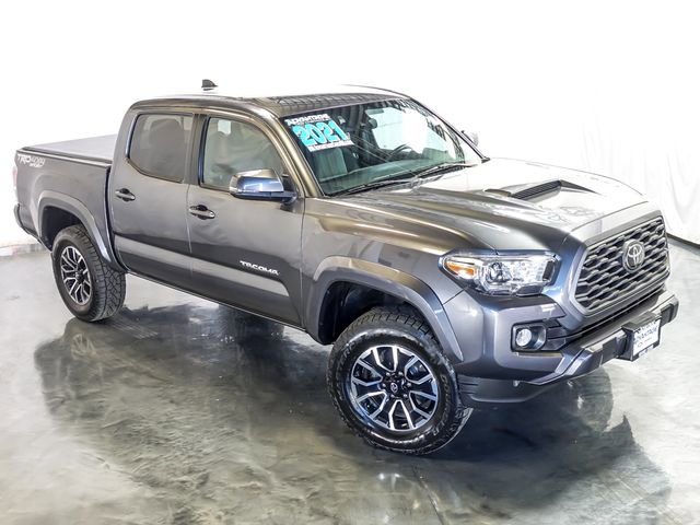 Used 2021 Toyota Tacoma TRD Sport w/ Technology Package image 6