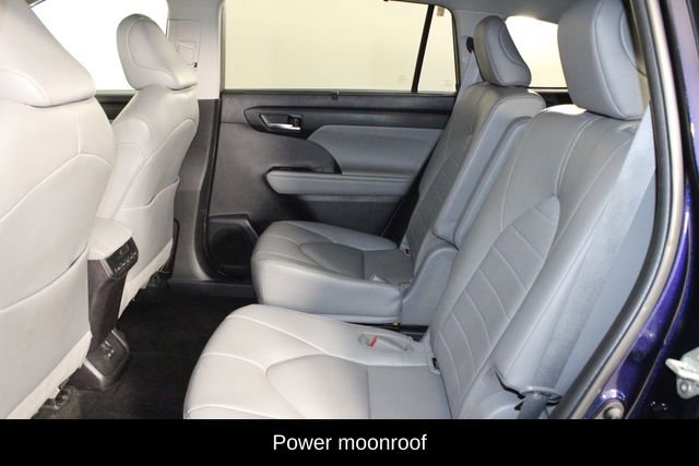 Used 2023 Toyota Highlander XLE image 13