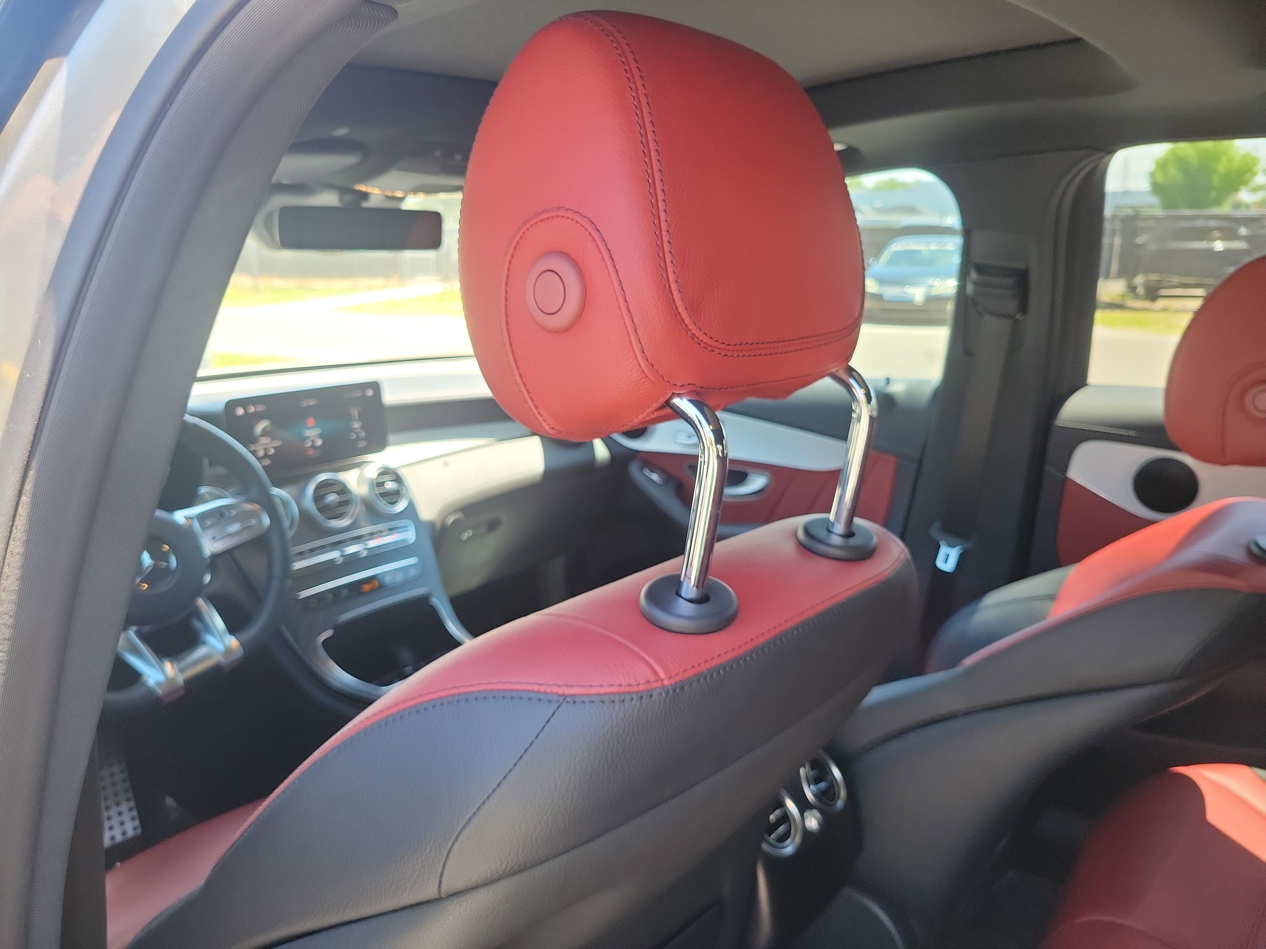 Used 2022 Mercedes-Benz GLC 43 AMG 4MATIC image 11