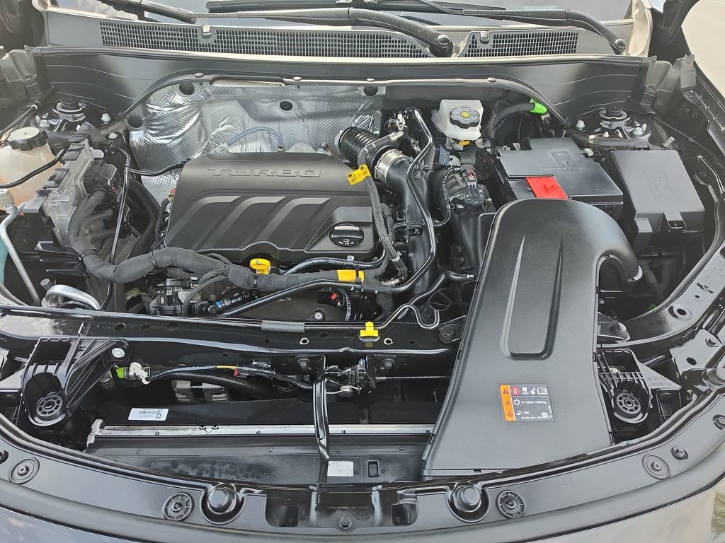 Used 2024 Buick Envista Preferred w/ Advanced Safety Package image 23