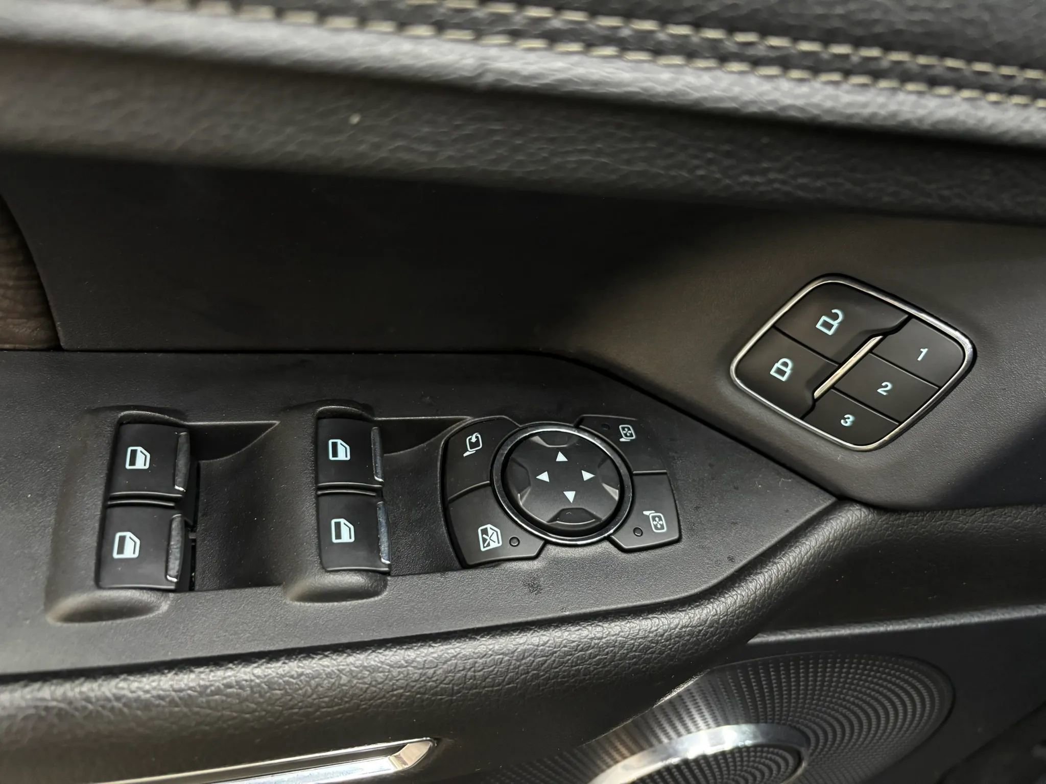 Used 2018 Ford Expedition Max Limited w/ Equipment Group 302A AWD/4WD image 24