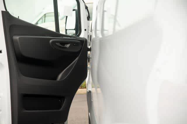 Used 2025 Mercedes-Benz Sprinter 2500 image 22
