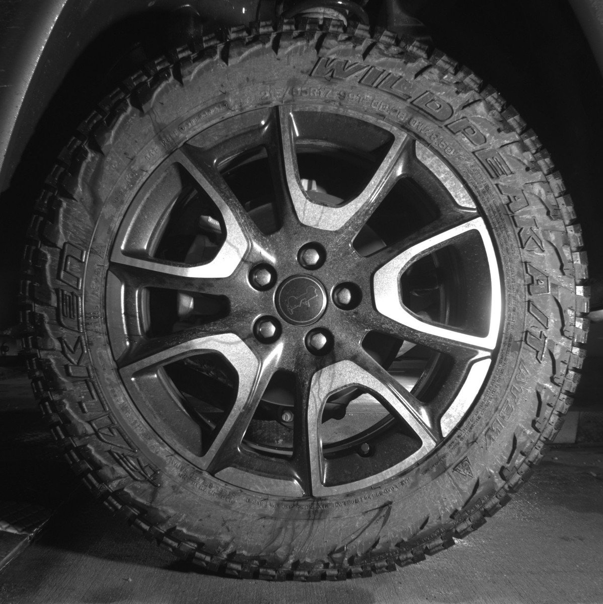 Used 2025 Jeep Compass Trailhawk image 14