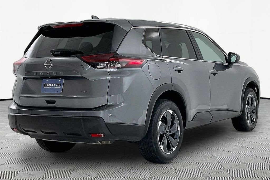 Used 2025 Nissan Rogue SV image 6