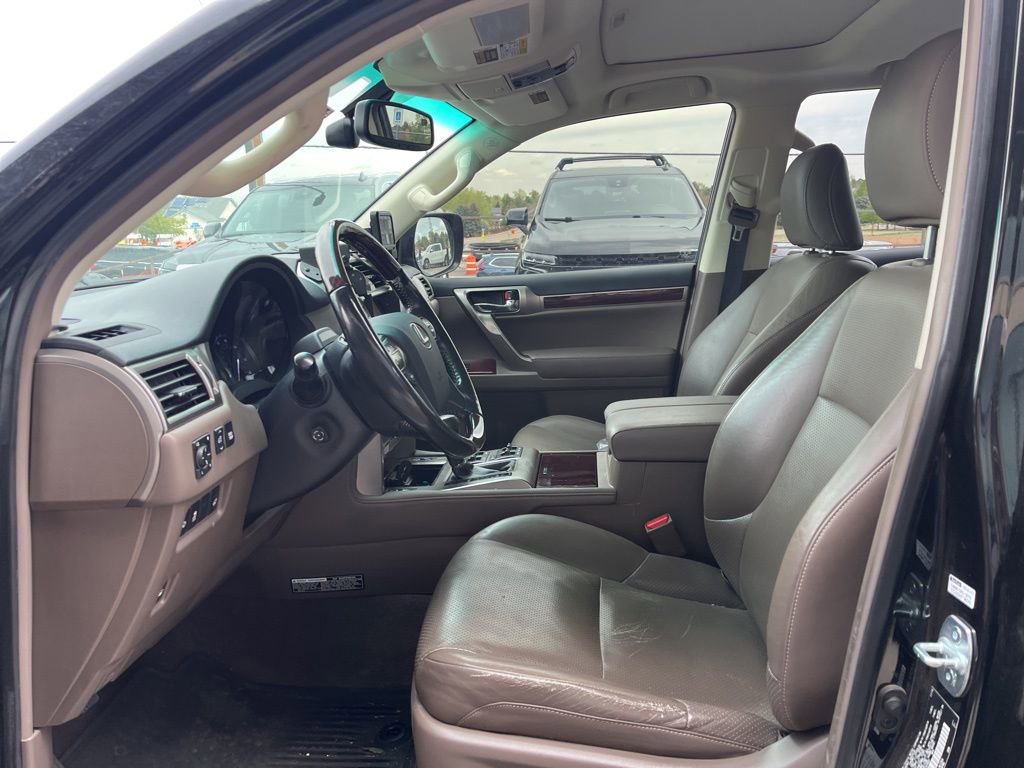 Used 2017 Lexus GX 460 Luxury AWD/4WD image 11