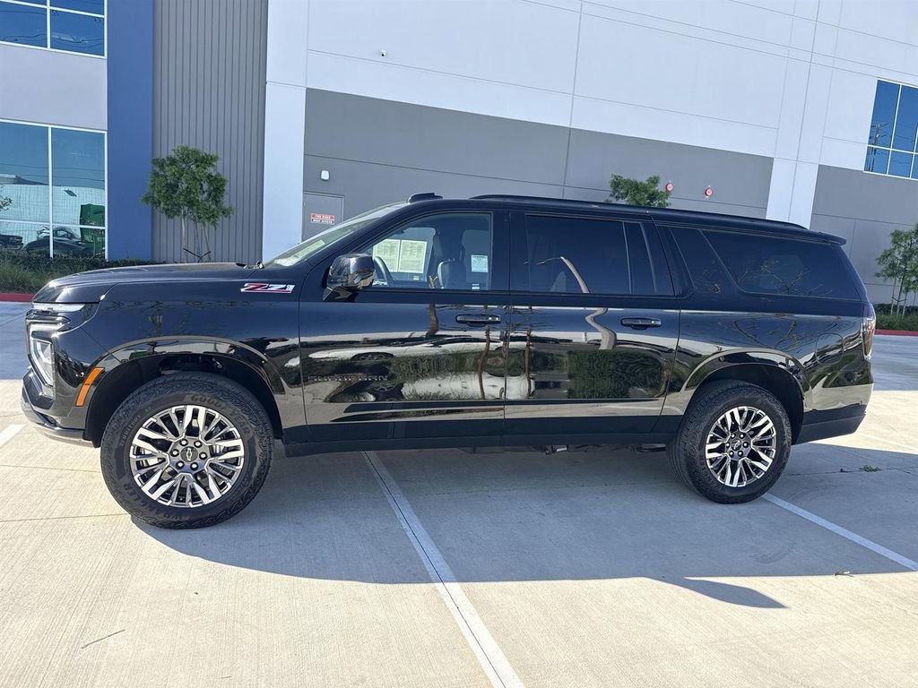 Used 2025 Chevrolet Suburban Z71 image 6