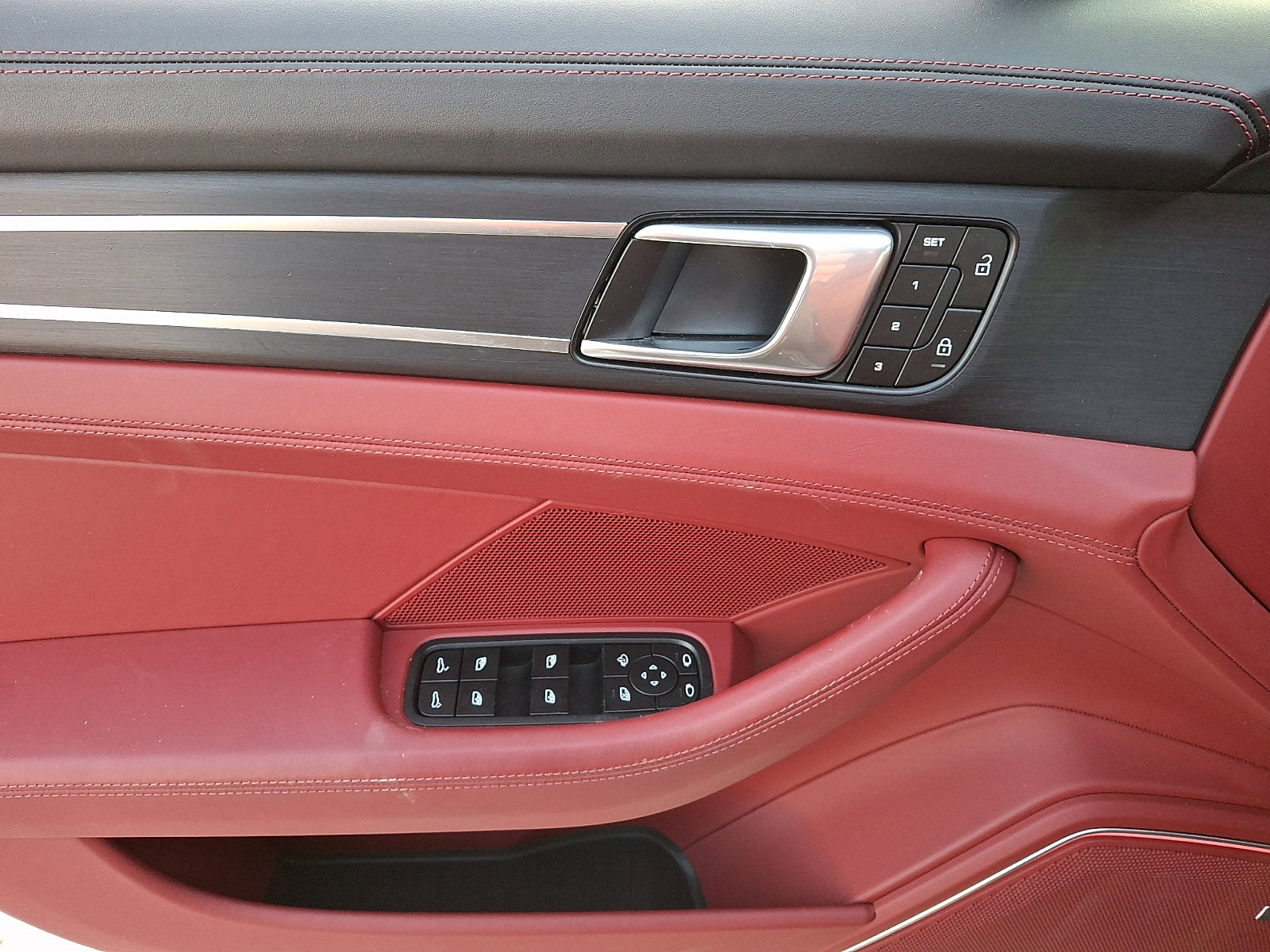 Used 2023 Porsche Panamera Platinum Edition RWD image 12