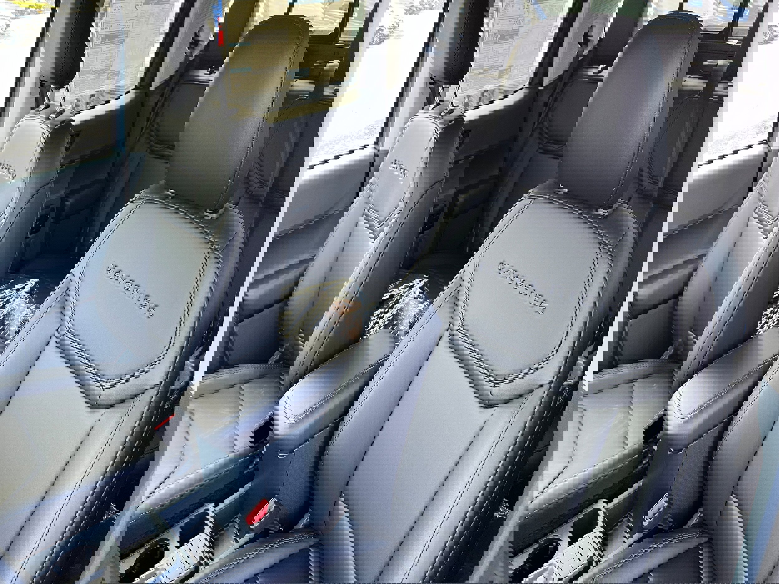 New 2026 Ford Maverick Lariat w/ Black Appearance Package image 9