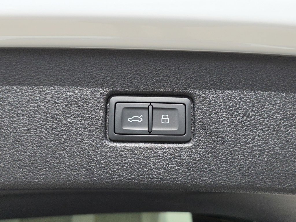 Used 2026 Audi Q7 2.0T Premium Plus AWD/4WD image 14