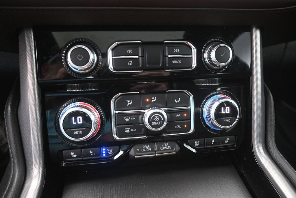 Used 2022 GMC Yukon Denali RWD image 9