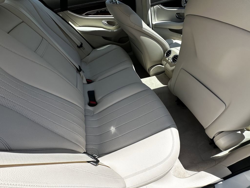 Used 2018 Mercedes-Benz E 300 image 18