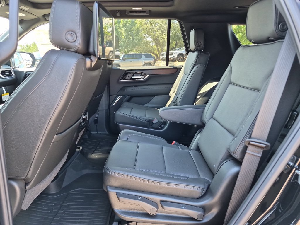 New 2026 GMC Yukon Denali w/ Denali Reserve Package AWD/4WD image 33