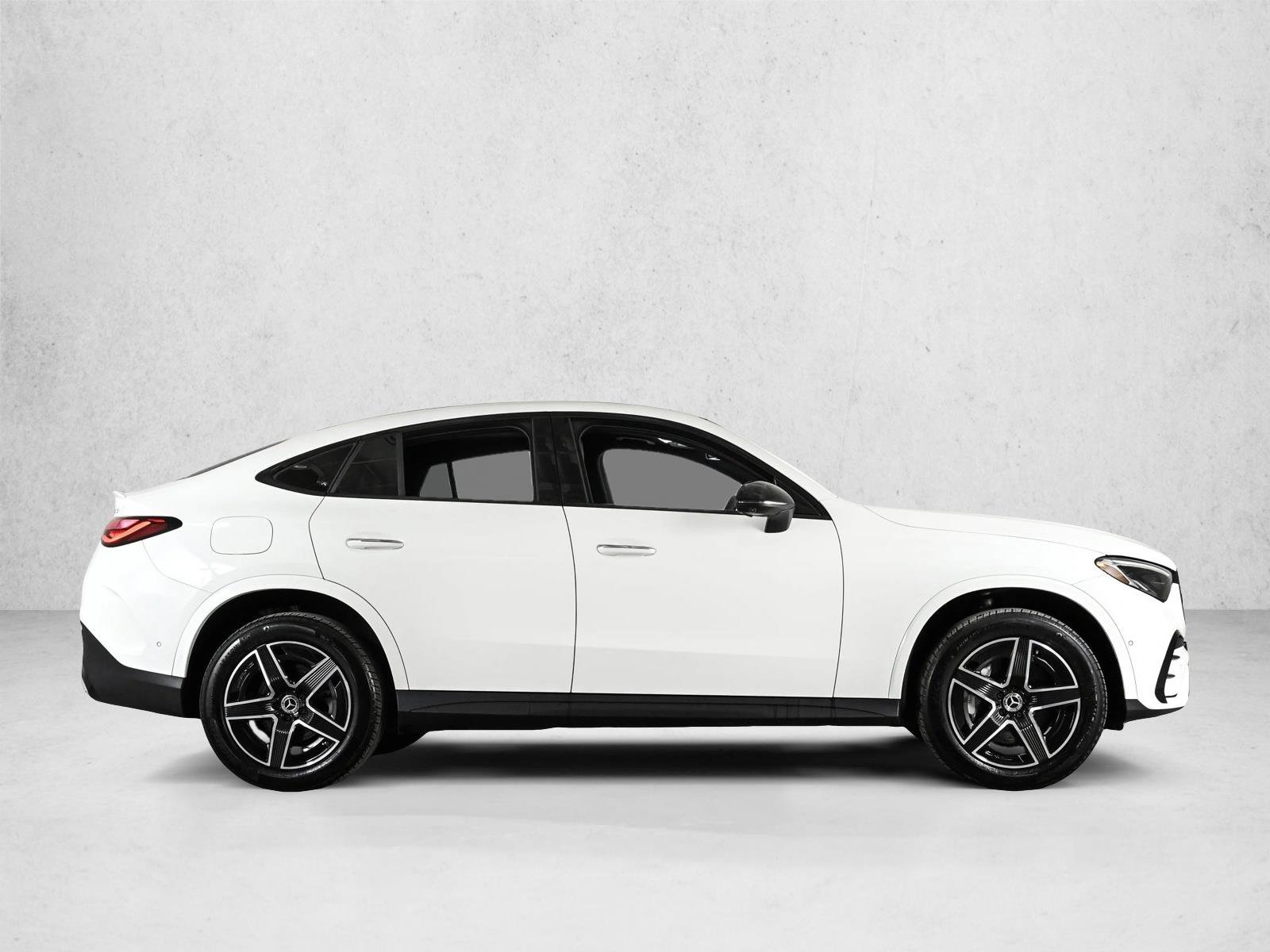 Certified 2025 Mercedes-Benz GLC 300 4MATIC w/ AMG Line image 4