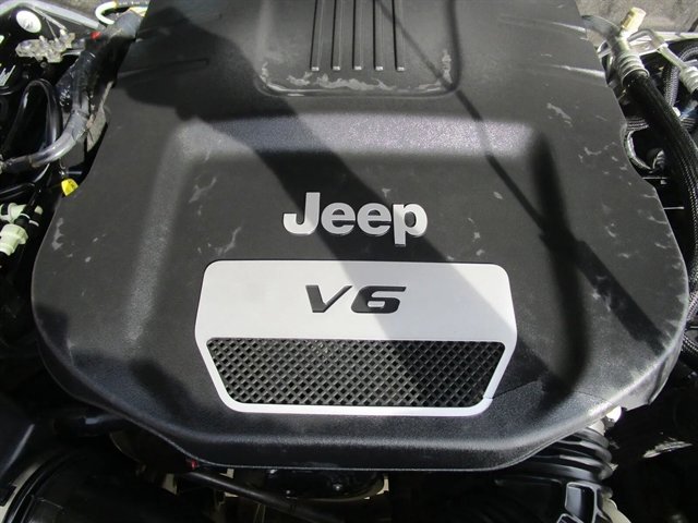 Used 2016 Jeep Wrangler Sahara w/ Dual Top Group image 36