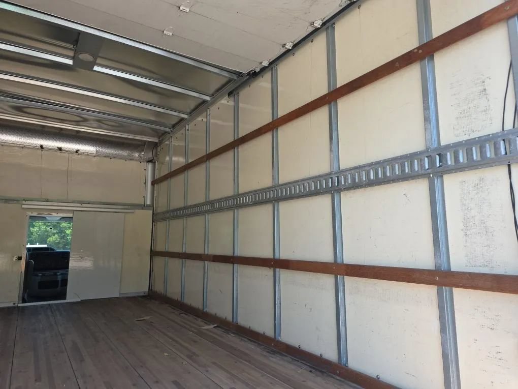 Used 2018 Ford E-350 and Econoline 350 Super Duty w/ Power Windows & Locks Group RWD image 12