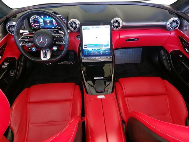 Used 2022 Mercedes-Benz SL 63 AMG 4MATIC w/ Driver Assistance Package image 9