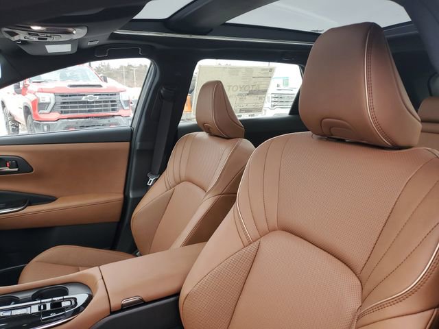 New 2026 Toyota Crown Signia image 12