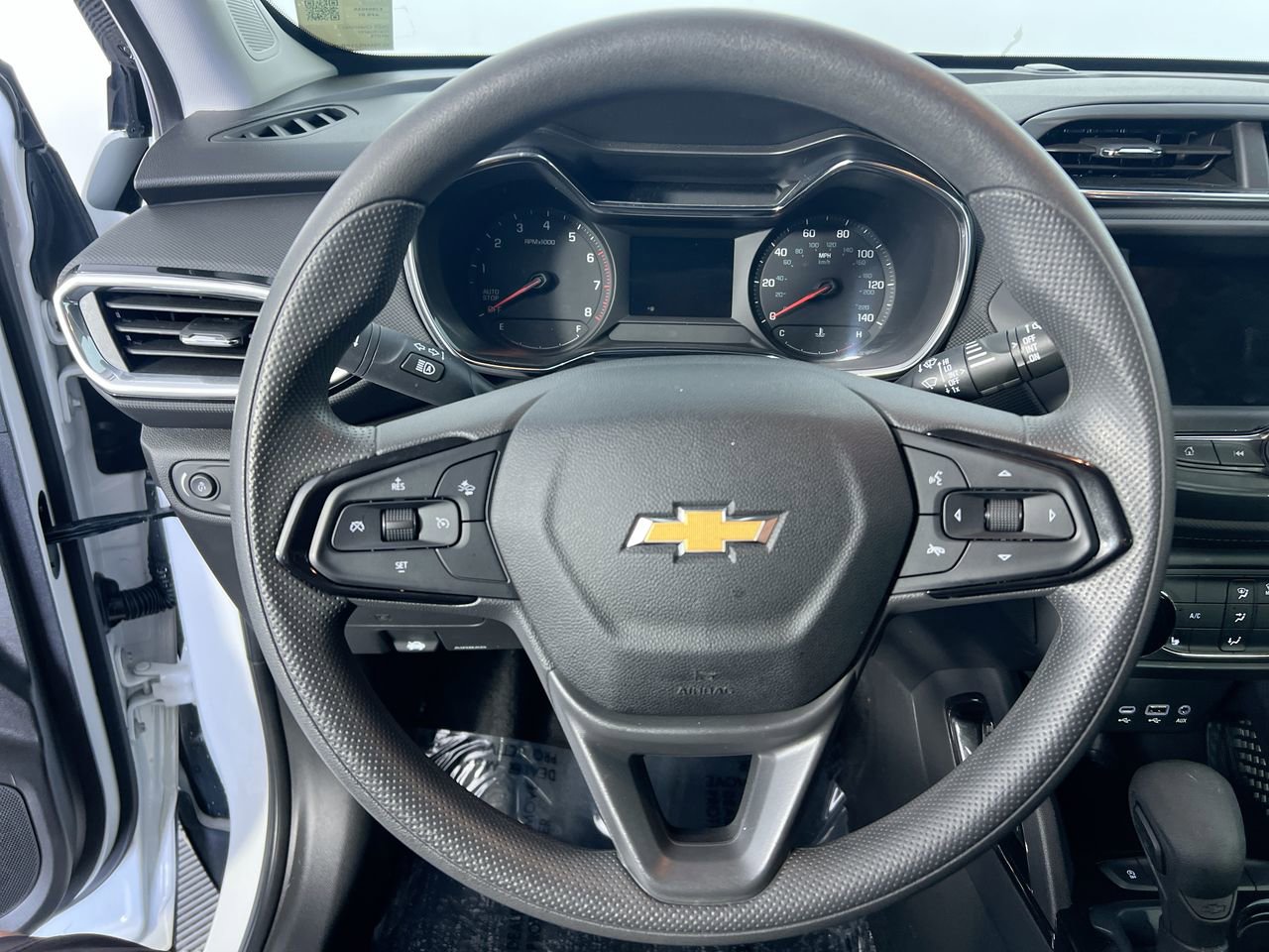 Used 2023 Chevrolet TrailBlazer LT FWD image 15