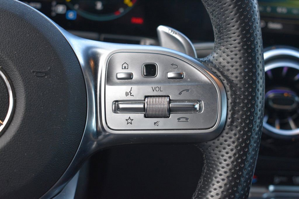 Used 2022 Mercedes-Benz GLA 35 AMG 4MATIC image 18