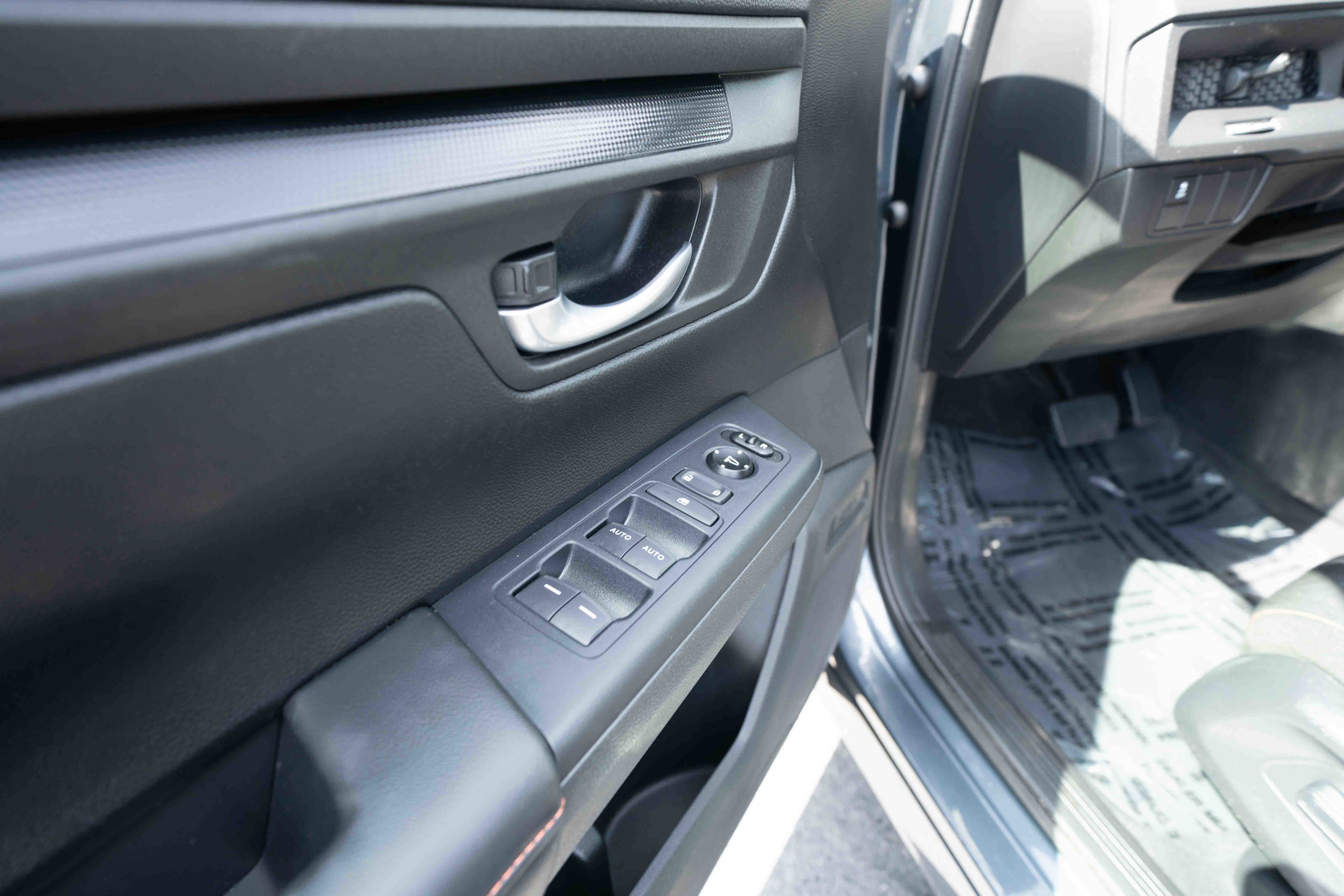 Used 2024 Honda CR-V Sport image 7