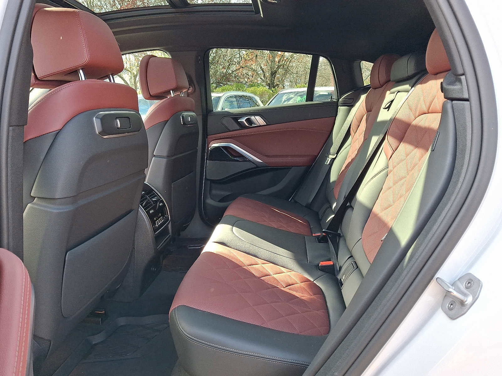 Used 2025 BMW X6 xDrive40i image 10