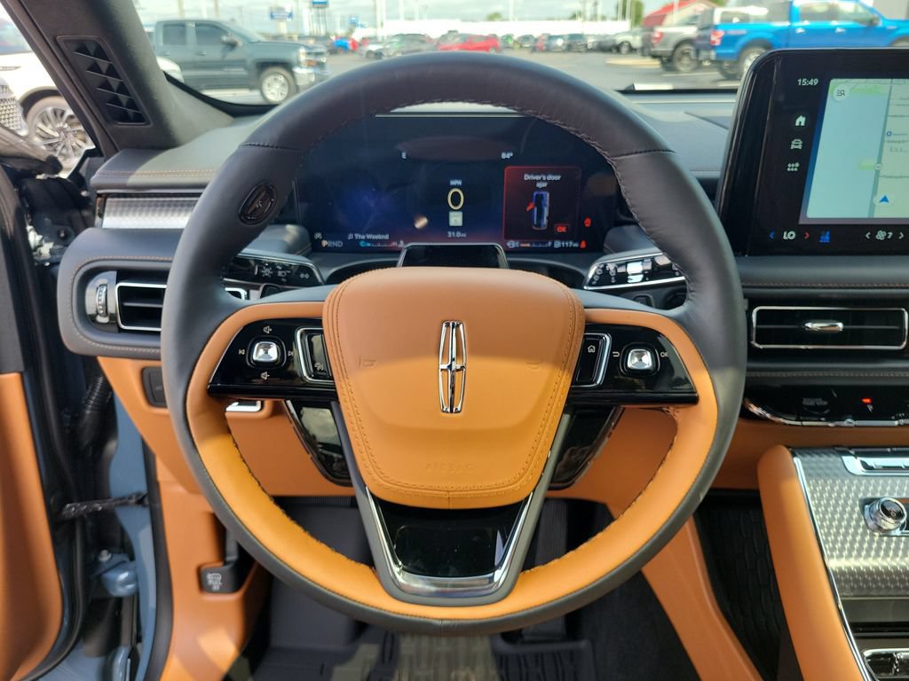 New 2026 Lincoln Aviator Black Label w/ Jet Appearance Package AWD/4WD image 24