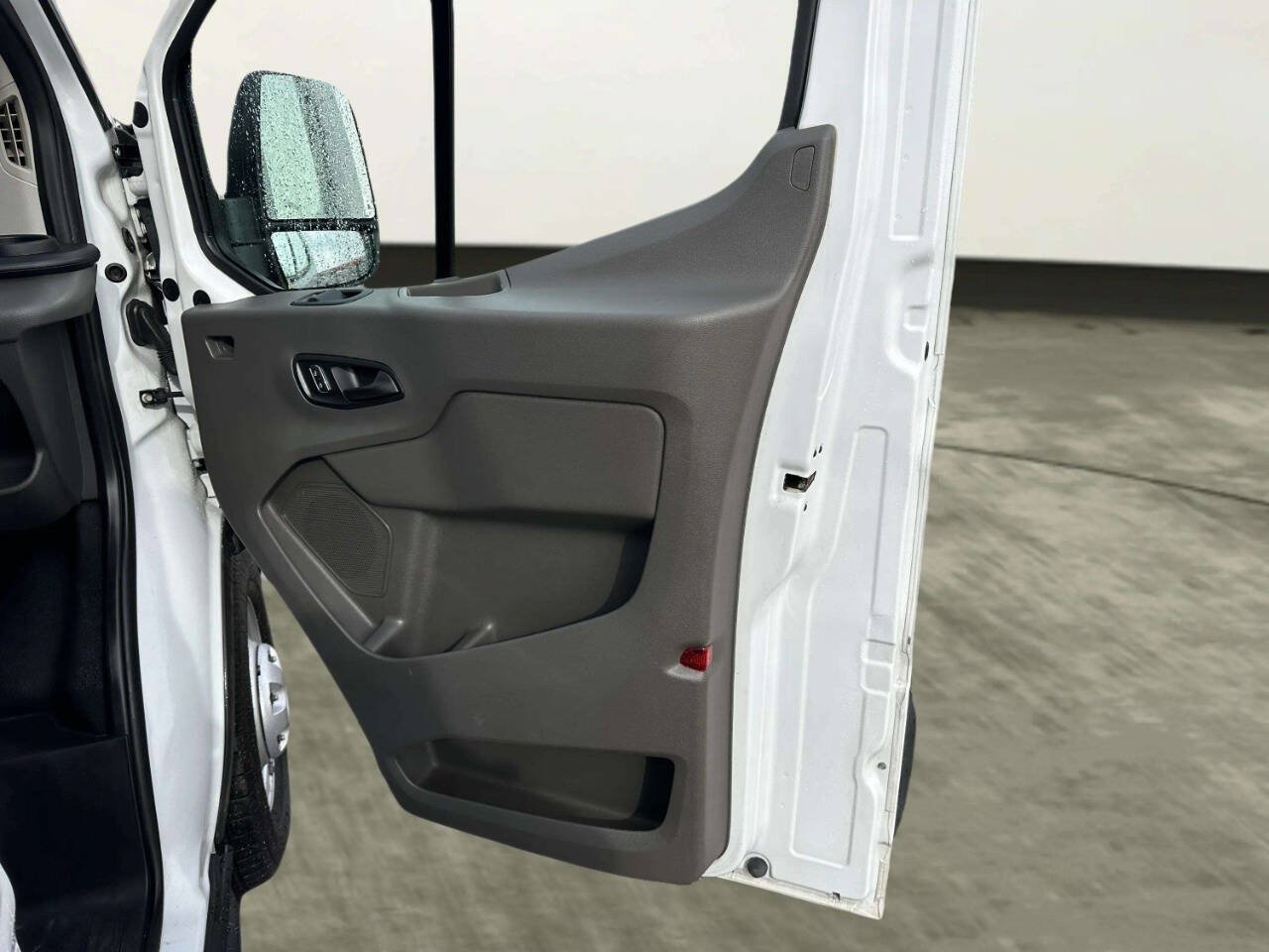 Used 2022 Ford Transit 150 Low Roof AWD image 20