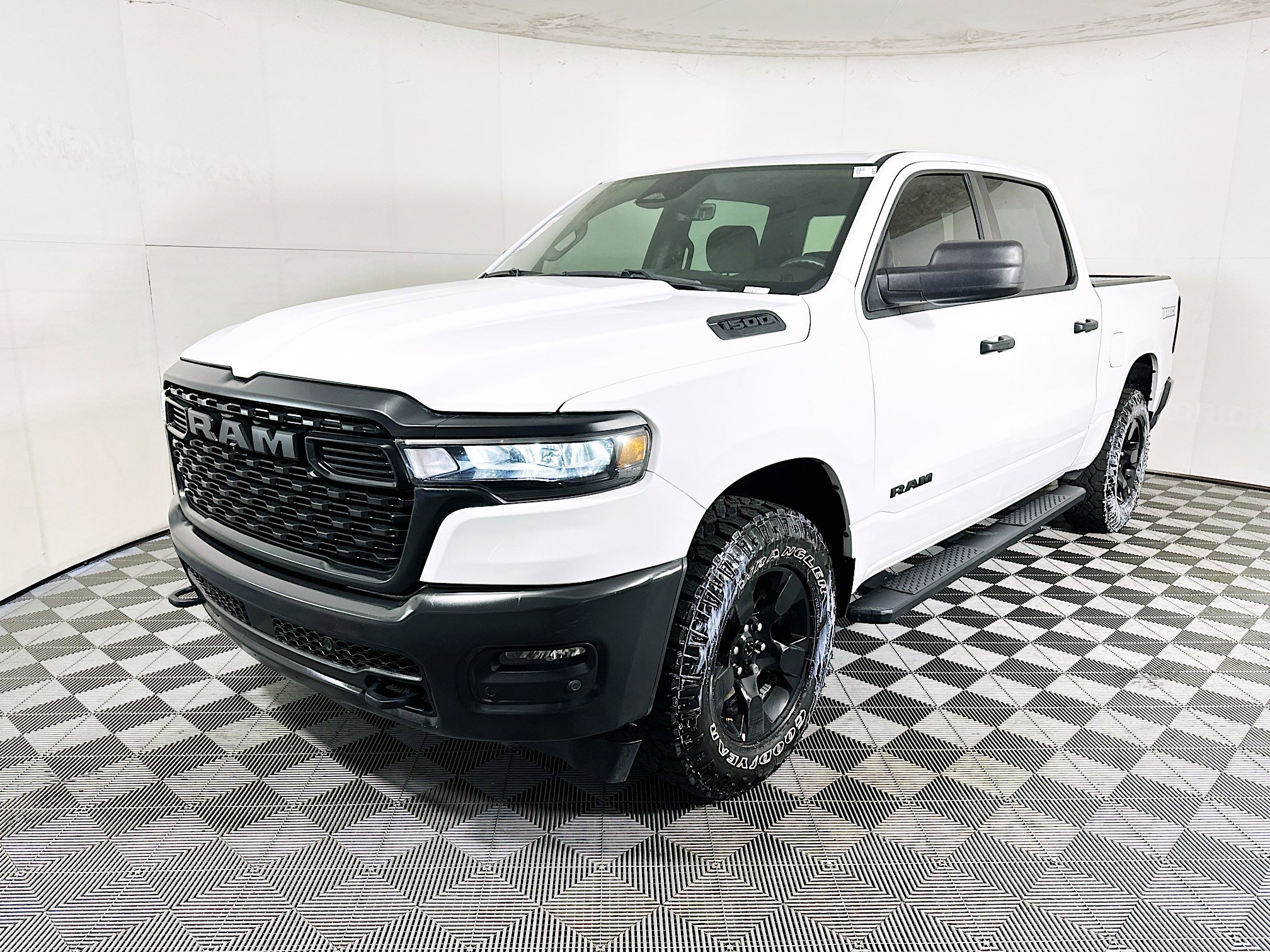 Used 2025 RAM 1500 Classic Warlock image 7