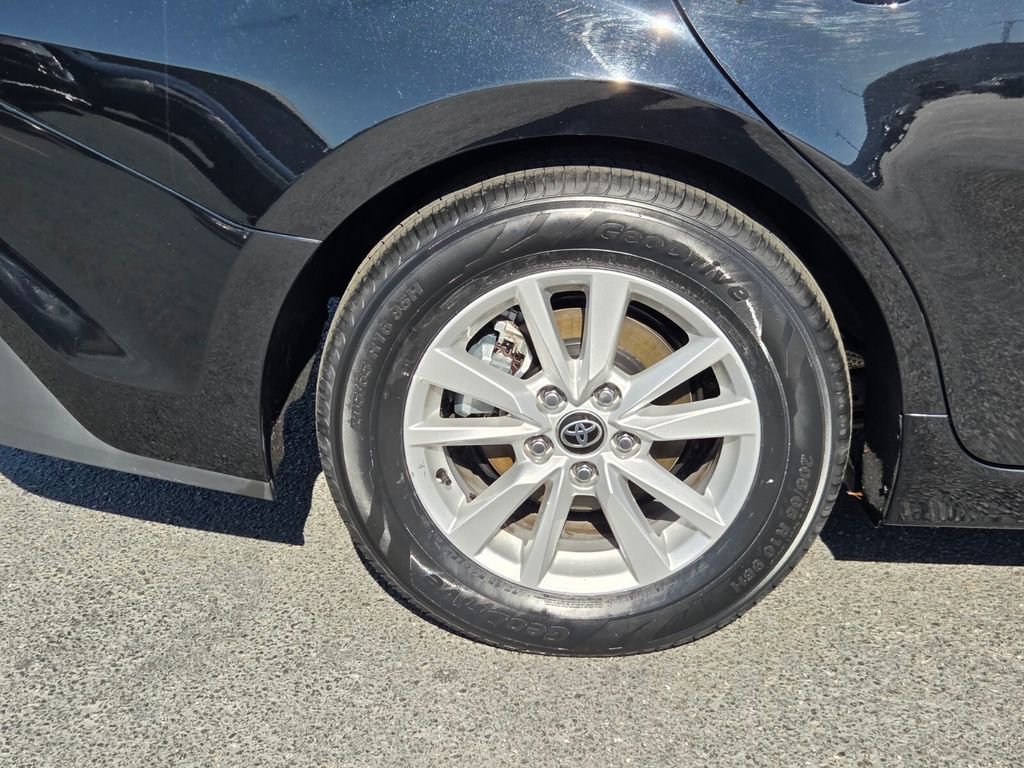 Certified 2025 Toyota Camry LE FWD image 13
