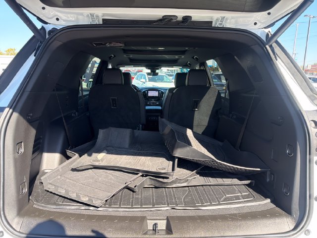 Used 2023 Chevrolet Traverse LT w/ LT Premium Package AWD/4WD image 27