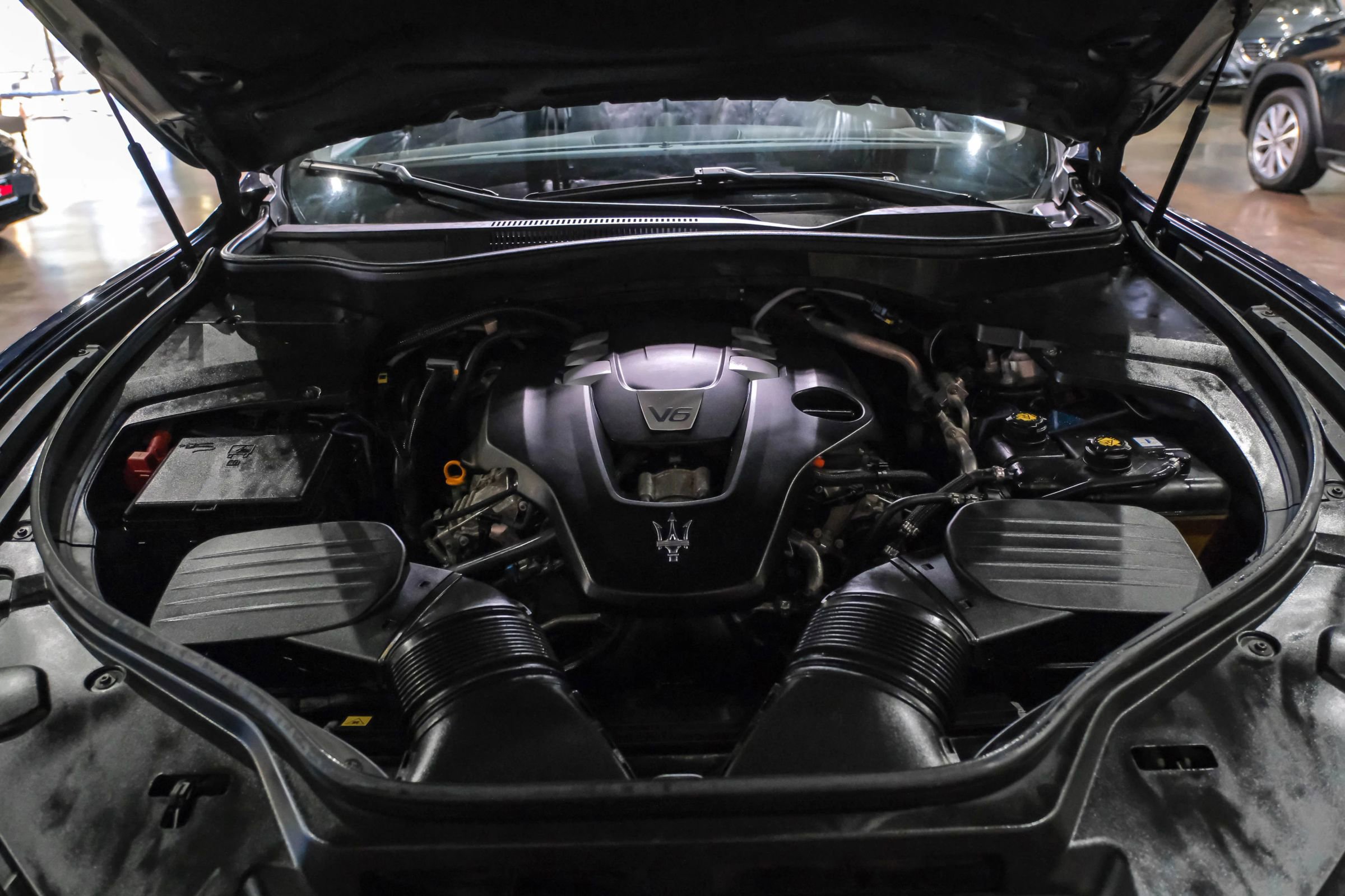 Used 2019 Maserati Levante GranLusso image 45