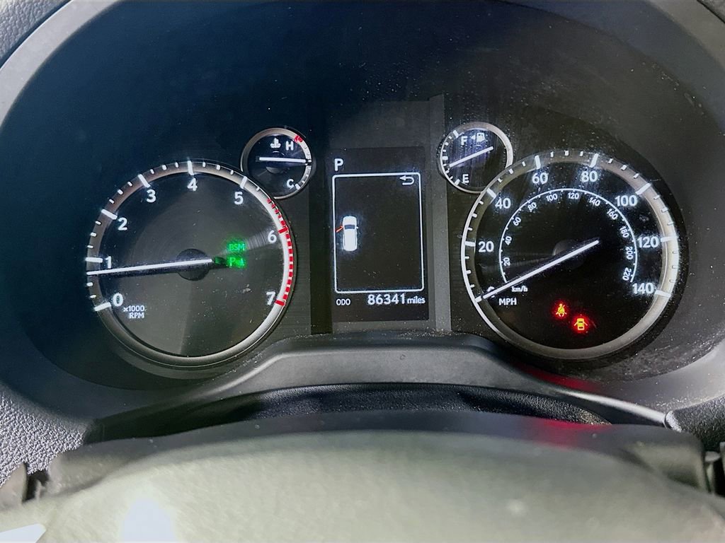 Used 2020 Lexus GX 460 Premium w/ Premium Package image 12