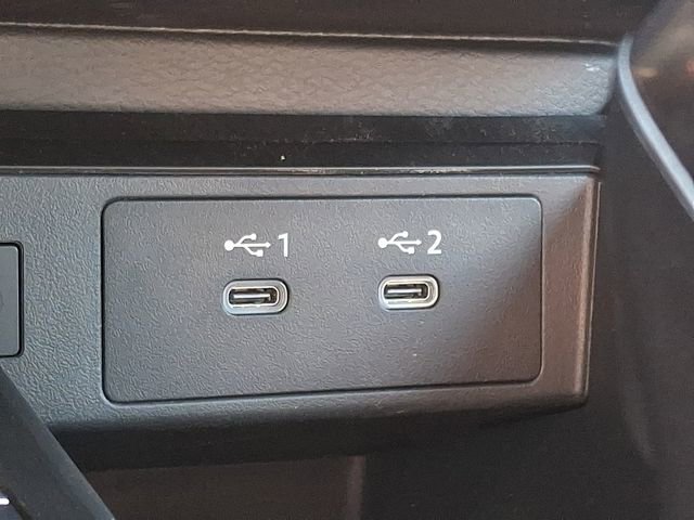 New 2026 Nissan Kicks SR w/ SR Premium Package FWD image 20