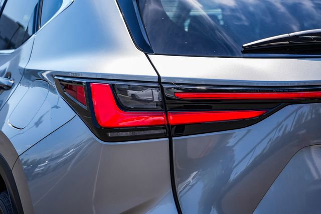 Used 2025 Lexus NX 250 FWD w/ Premium Package image 10