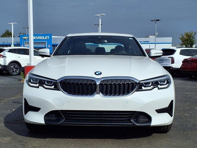 Used 2022 BMW 330i xDrive Sedan w/ Premium Package 2 image 6