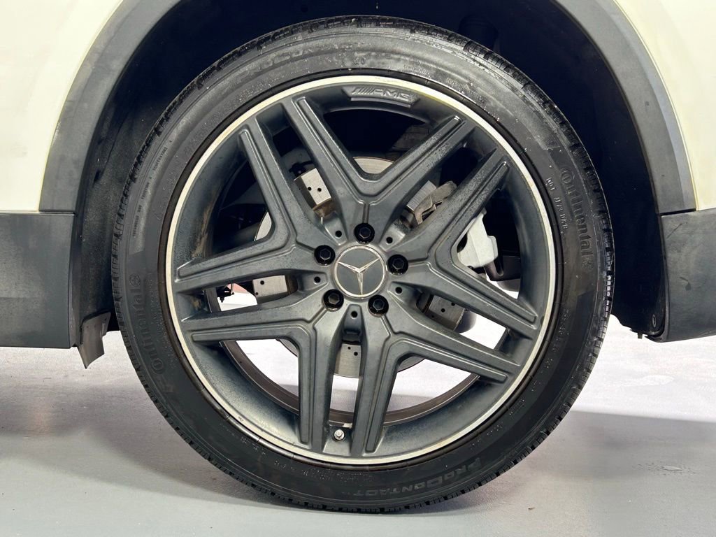 Used 2021 Mercedes-Benz GLA 35 AMG 4MATIC w/ Premium Package image 37