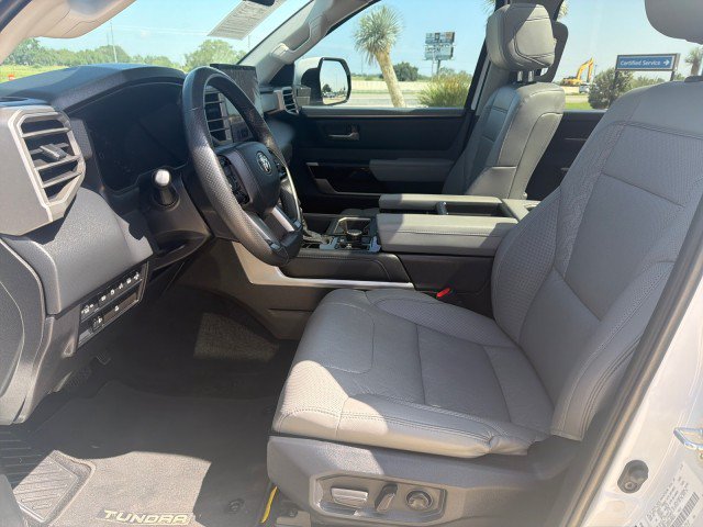 Used 2024 Toyota Tundra Limited w/ Power Package AWD/4WD image 5