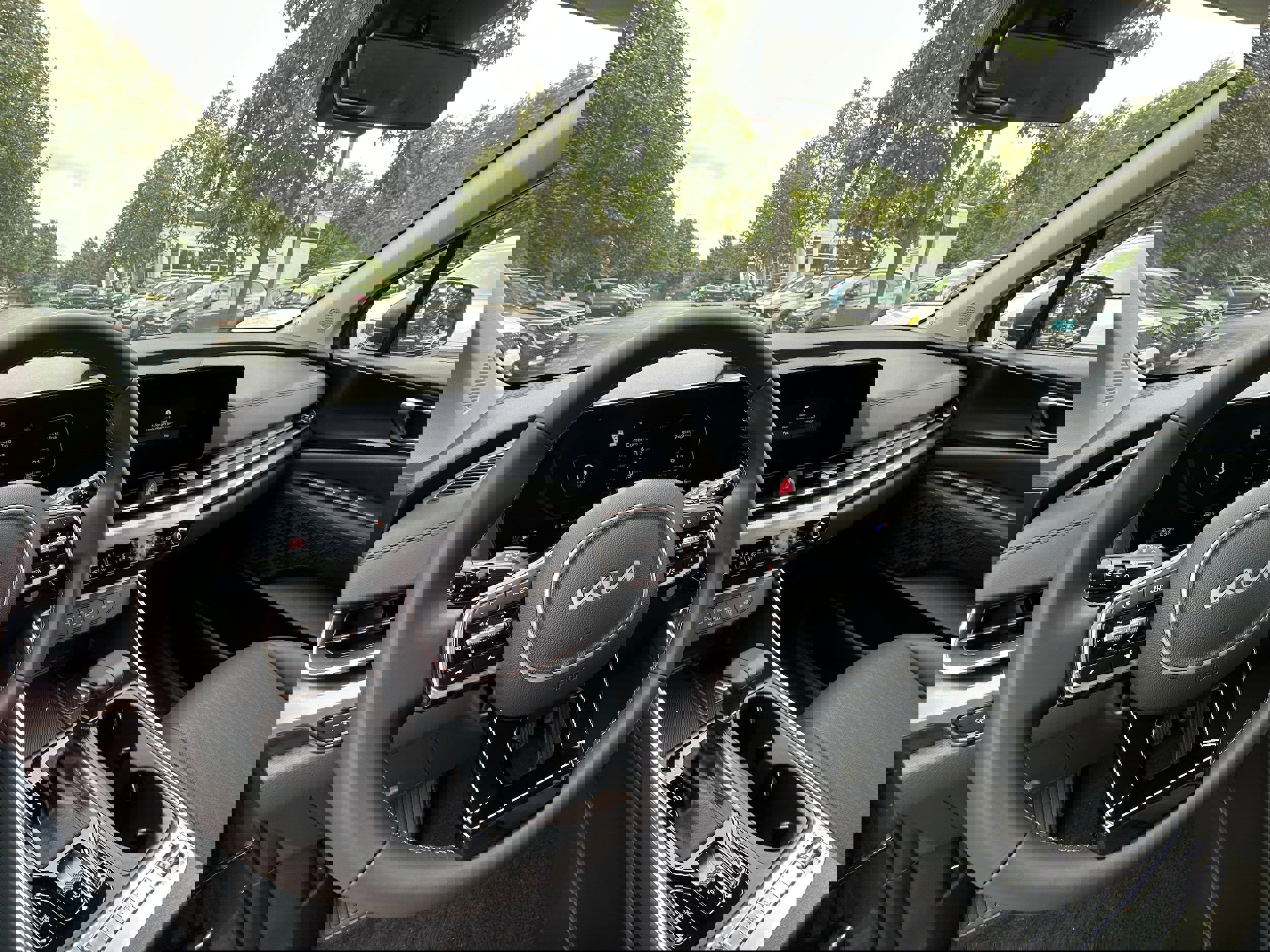 New 2026 Kia Carnival SX w/ SX Dark Edition Package image 37