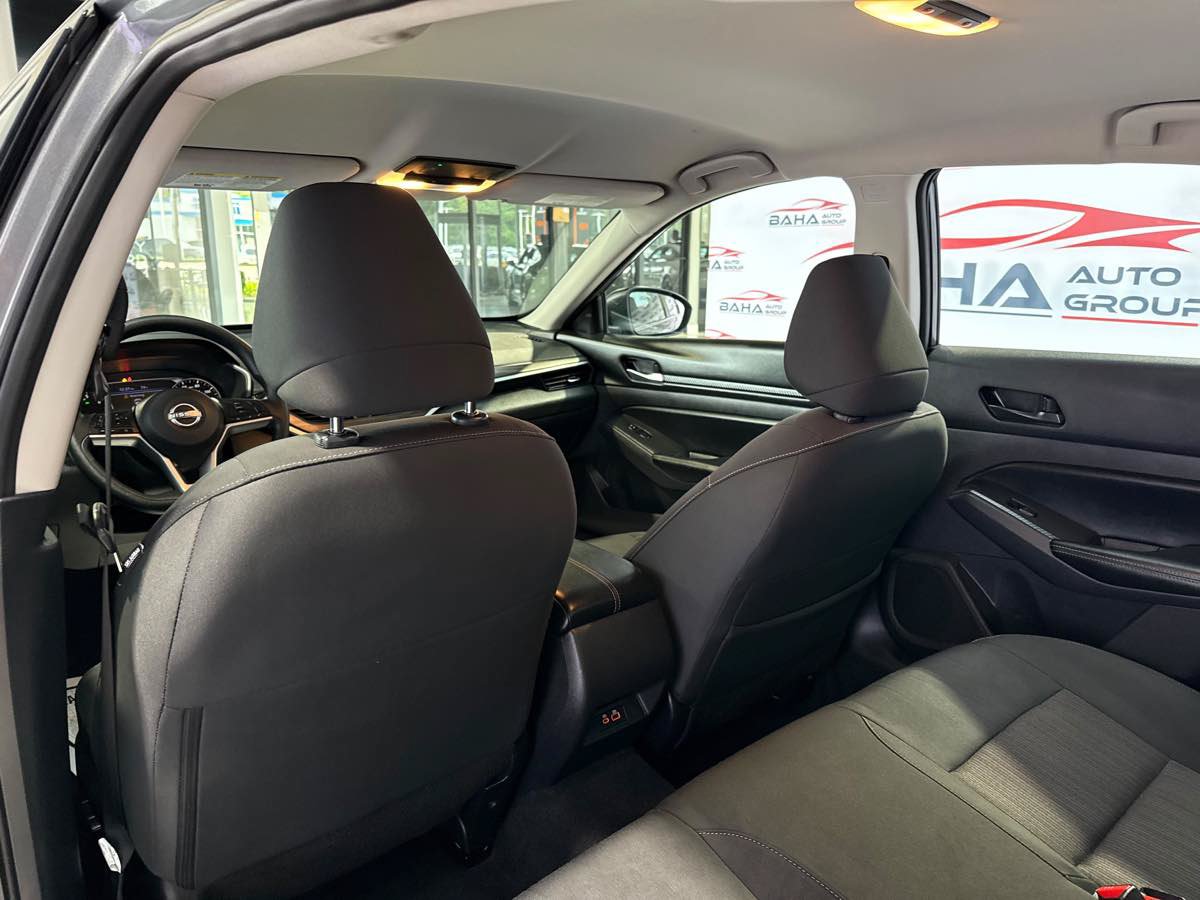 Used 2025 Nissan Altima 2.5 SV AWD/4WD image 38
